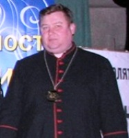 Викрадений терористами РКЦ священик вийшов на зв'язок